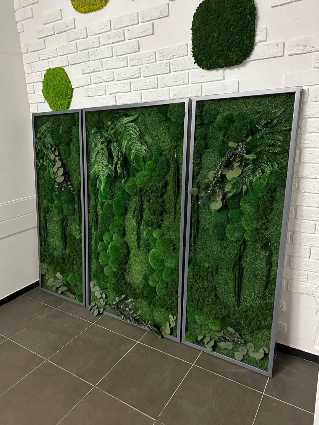 Triple Vertical Moss Wall Frame "Botanical Bliss"